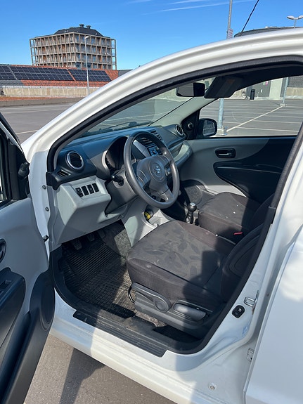 Suzuki Alto 6 of 10