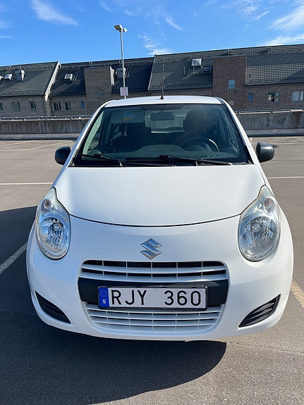 Suzuki Alto 2 of 5