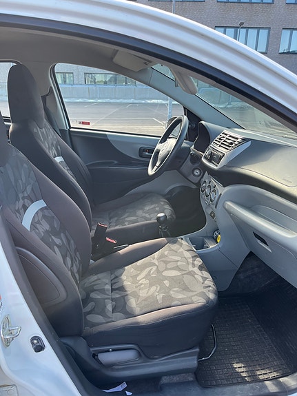 Suzuki Alto 7 of 10