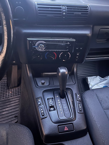BMW 316i 3 of 5