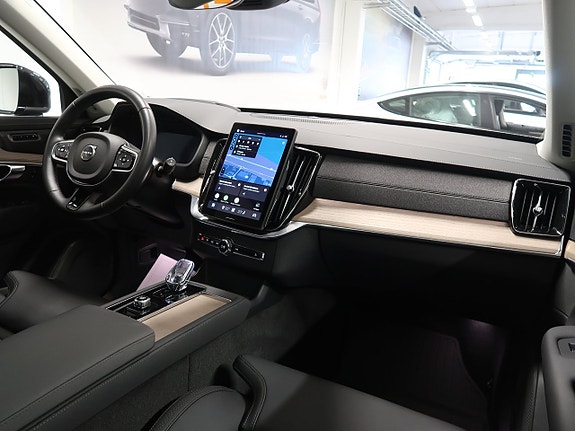 Volvo XC90 23 of 30