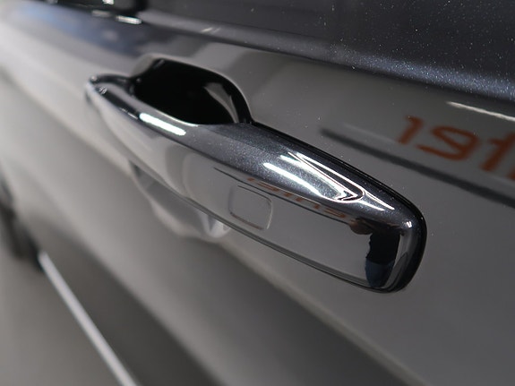 Volvo XC90 18 of 30