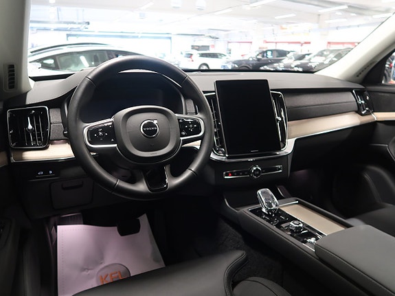Volvo XC90 19 of 30