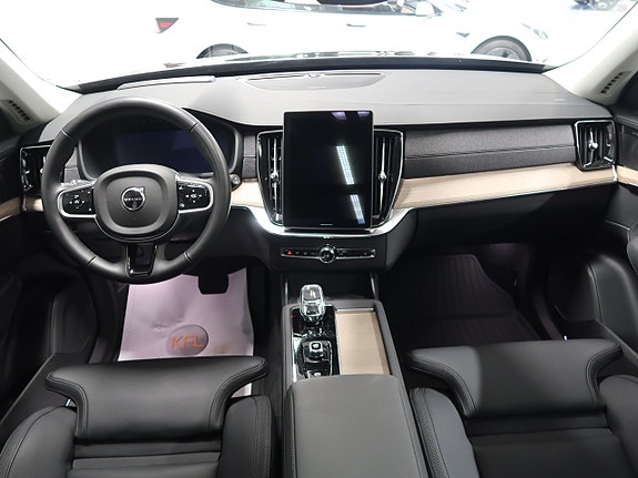 Volvo XC90 27 of 30