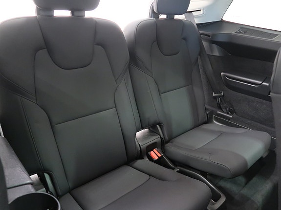 Volvo XC90 29 of 30