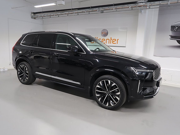 Volvo XC90 4 of 5