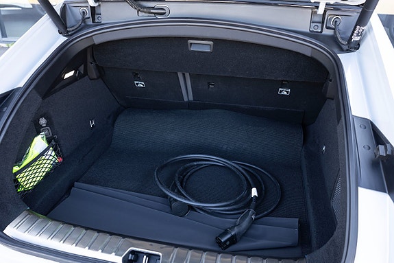 Polestar 4 8 of 20