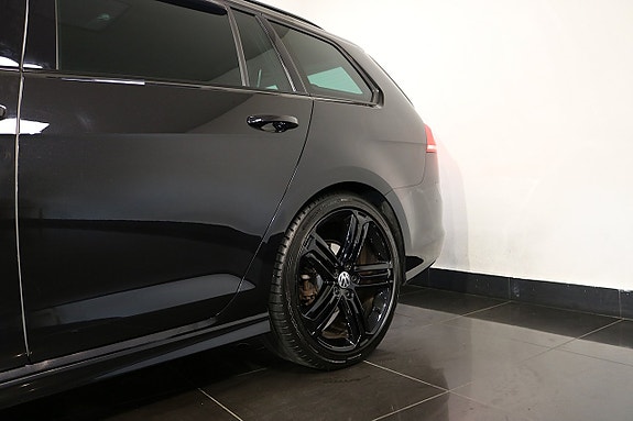 Volkswagen Golf VII 23 of 23