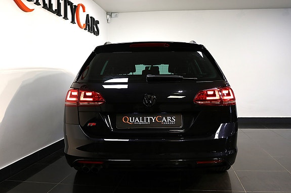 Volkswagen Golf VII 6 of 23