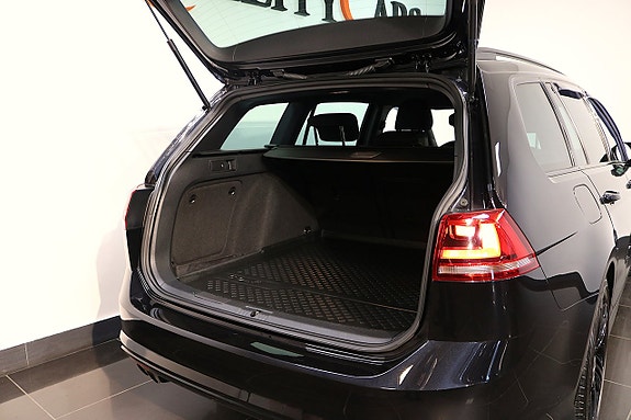 Volkswagen Golf VII 20 of 23