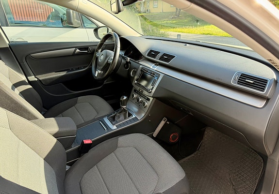 Volkswagen Passat 7 of 7