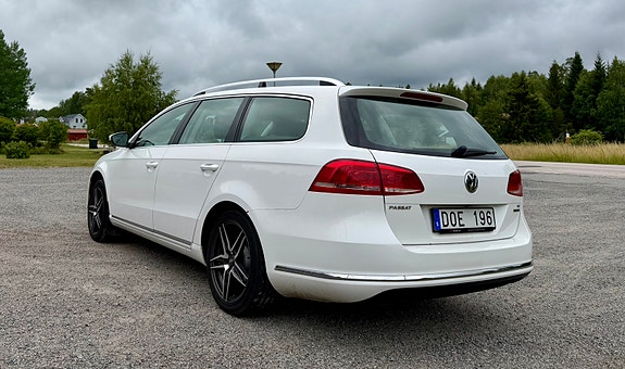 Volkswagen Passat 3 of 5