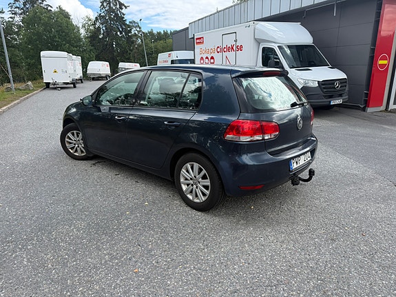 Volkswagen Golf VI 2 of 13