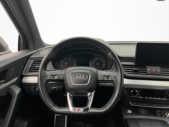 Audi Q5 14 of 30