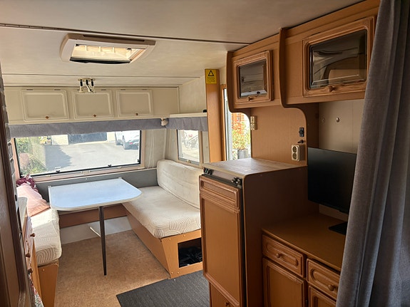 Cabby Crown 555 F3 4 of 5