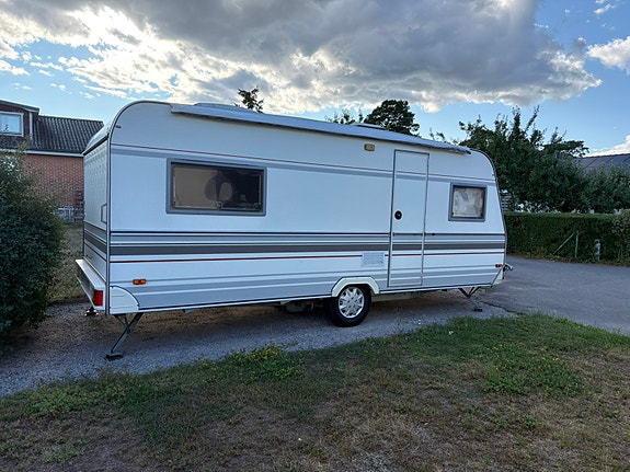 Cabby Crown 555 F3 2 of 5