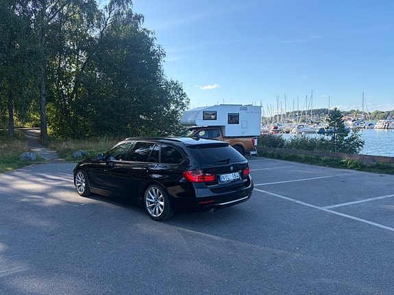 BMW 320d 2 of 7