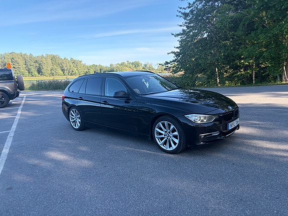 BMW 320d 4 of 7