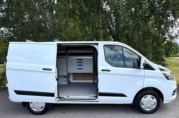 Ford Transit Custom 2 of 5