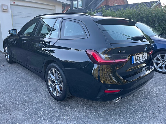 BMW 330e 23 of 30