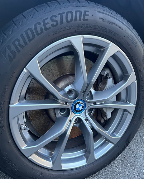 BMW 330e 30 of 30