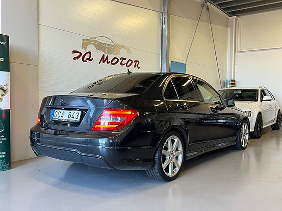 Mercedes-Benz C220 6 of 19