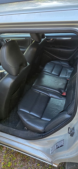 Volvo V70 11 of 15