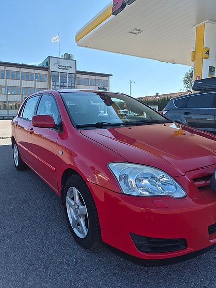 Toyota Corolla 5 of 5