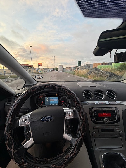 Ford S-MAX 5 of 5