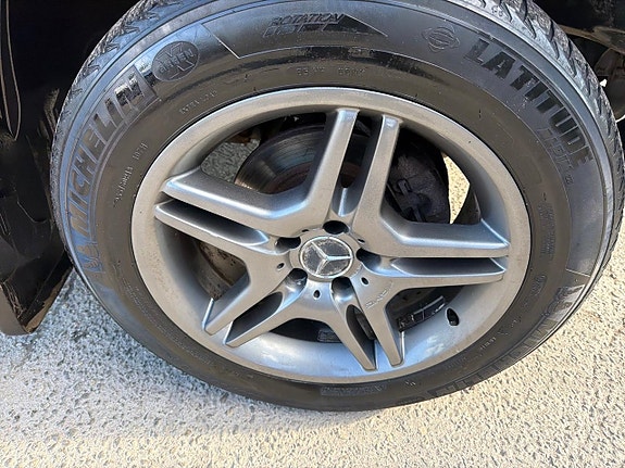 Mercedes-Benz ML320 20 of 23