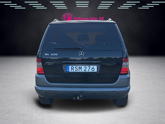 Mercedes-Benz ML320 6 of 23