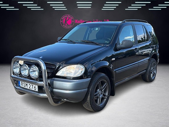 Mercedes-Benz ML320 5 of 5