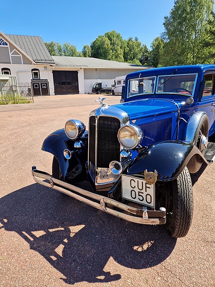 Chrysler 4 of 16