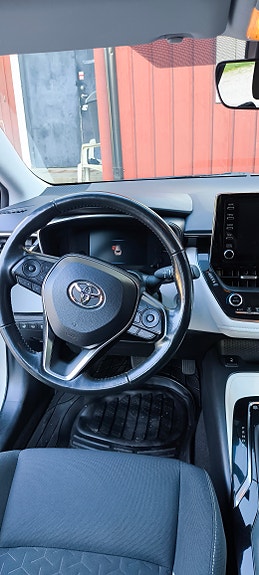 Toyota Corolla 21 of 30