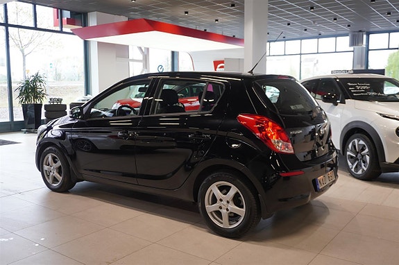 Hyundai i20 3 of 5
