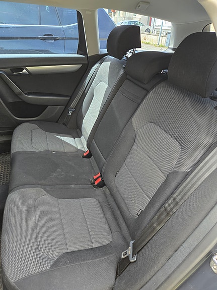 Volkswagen Passat 4 of 4