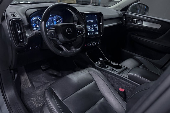 Volvo XC40 11 of 20