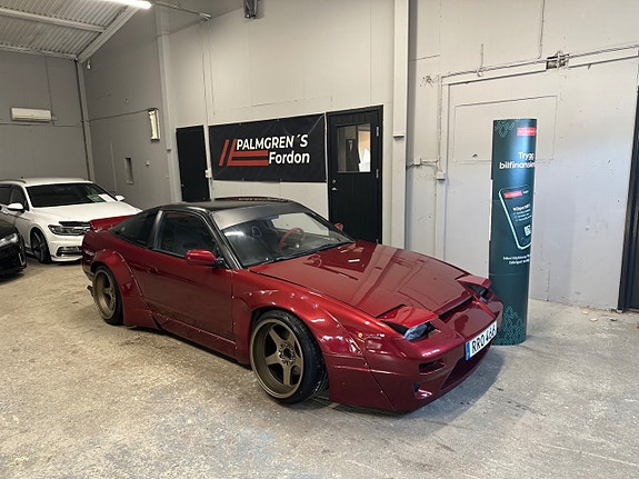 Nissan 200 SX 2 of 5