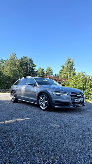 Audi A6 allroad 2 of 5