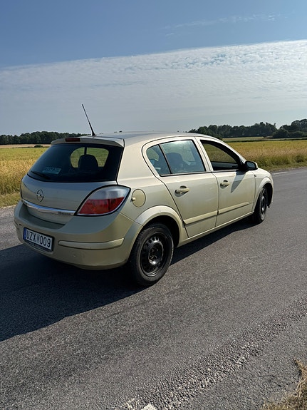 Opel Astra 4 of 4