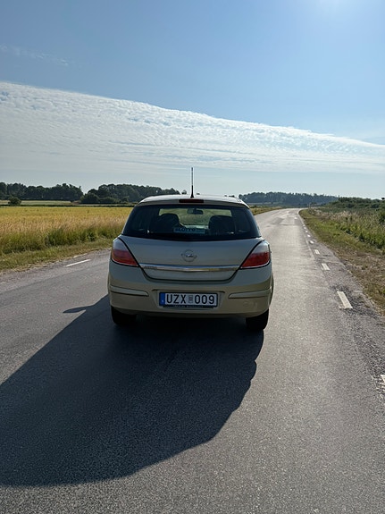 Opel Astra 3 of 4