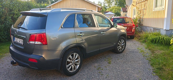 Kia Sorento 10 of 12