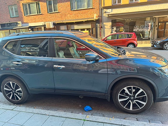 Nissan X-Trail 4 of 5