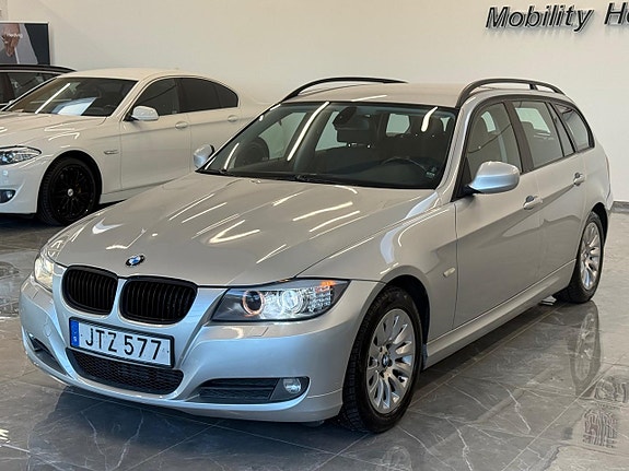 BMW 320d 4 of 5