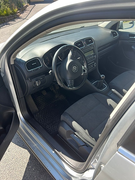 Volkswagen Golf VI 4 of 5