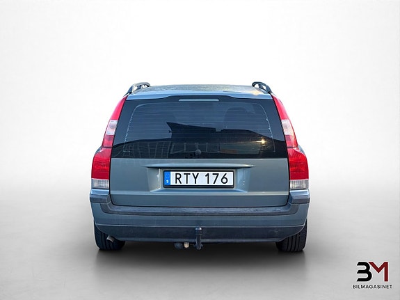 Volvo V70 5 of 16