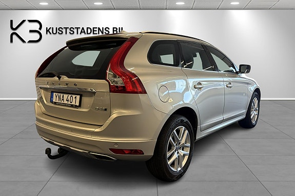 Volvo XC60 3 of 5