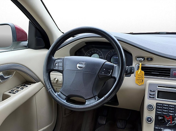 Volvo V70 14 of 17