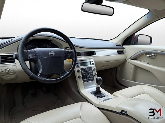 Volvo V70 15 of 17