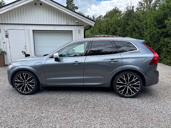 Volvo XC60 3 of 5